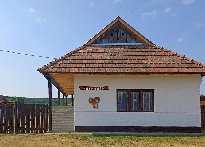Apartament Ket Kerek Vendeghaz *