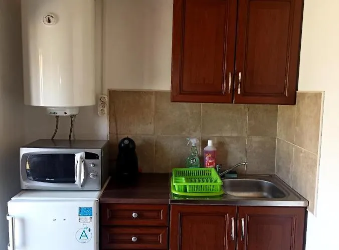 Ket Kerek Vendeghaz * Patvarc